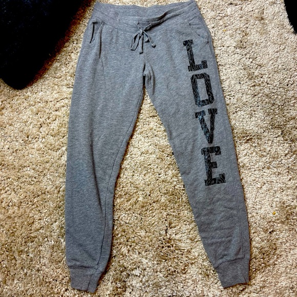 Aeropostale Joggers - Picture 1 of 4